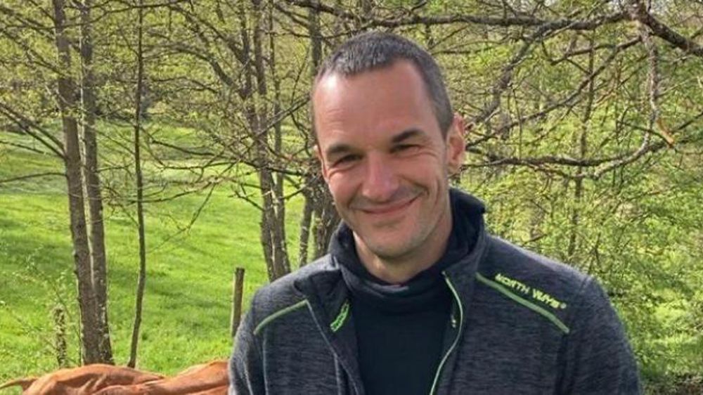 « Les bois pâturés sont des surfaces précieuses pour le bien-être de mes vaches en cas de pics de chaleur », explique Nicolas Peyrard. © DR
